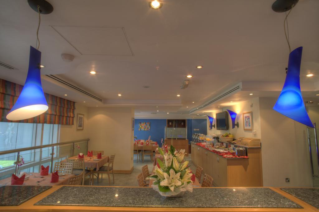 أبو ظبي Al Diar Palm Hotel Apartments المظهر الخارجي الصورة